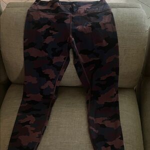 Lululemon Athletica Maroon and Black Camouflage Leggings